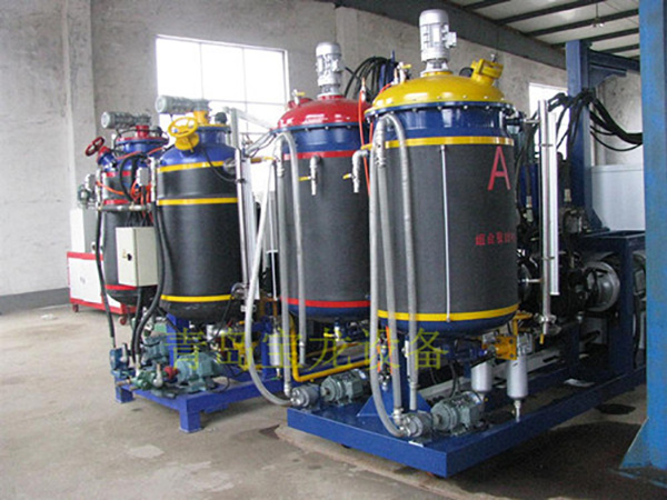 黑龙江聚氨酯高压发泡机有哪些优点？